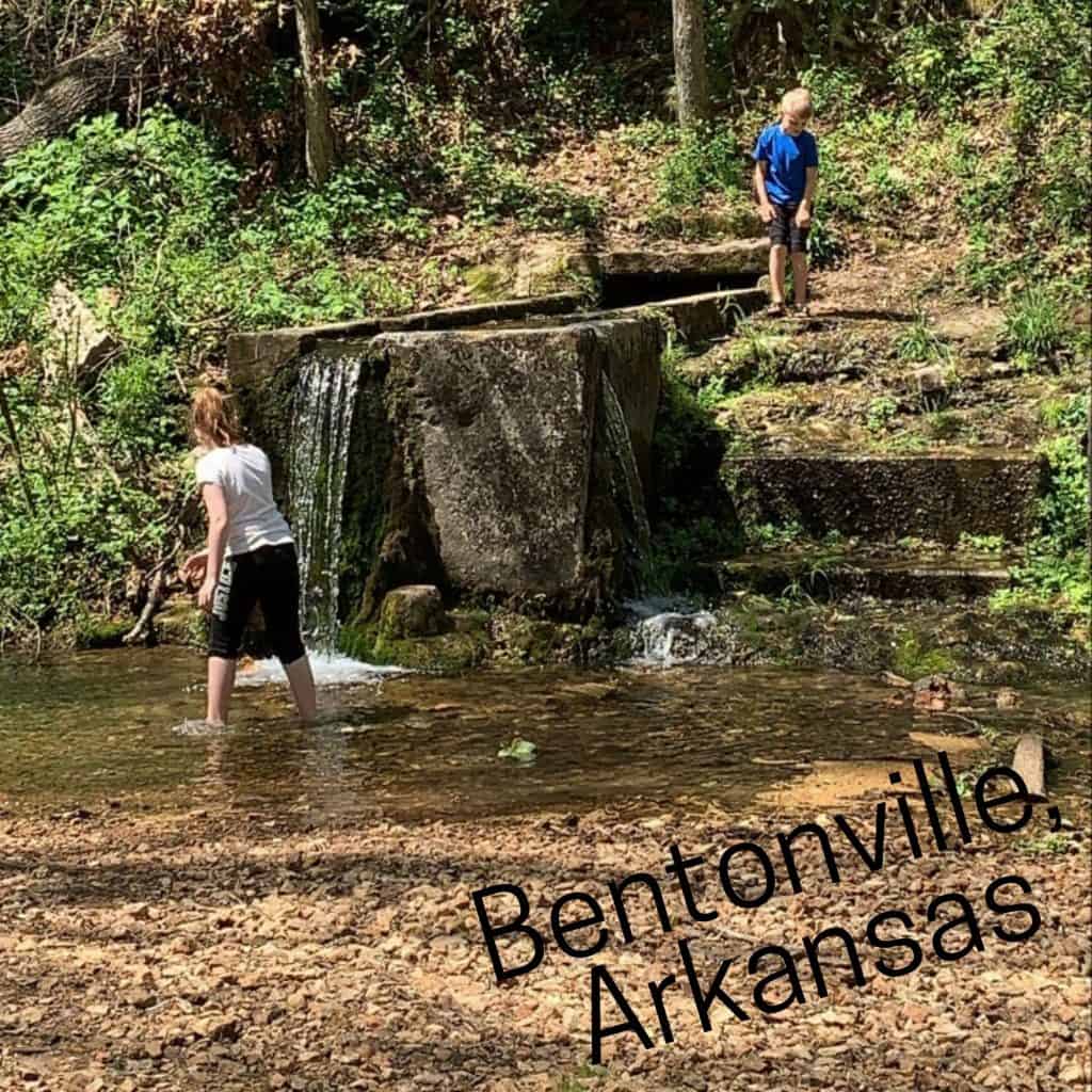 fun things to do in bentonville Arkansas - hiking